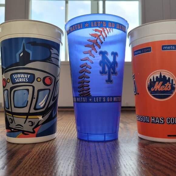 Lot Of 8 New York Mets Plastic Souvenir Cups Shea 2004 40th Year Subway Series - Picture 4 of 13
